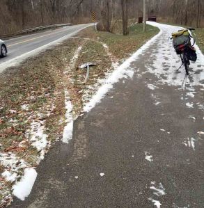 car tracks on bike lane800